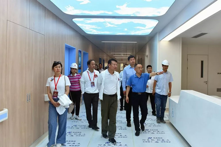 全國(guó)省級(jí)廣播電視臺(tái)媒體代表來(lái)國(guó)際醫(yī)學(xué)調(diào)研