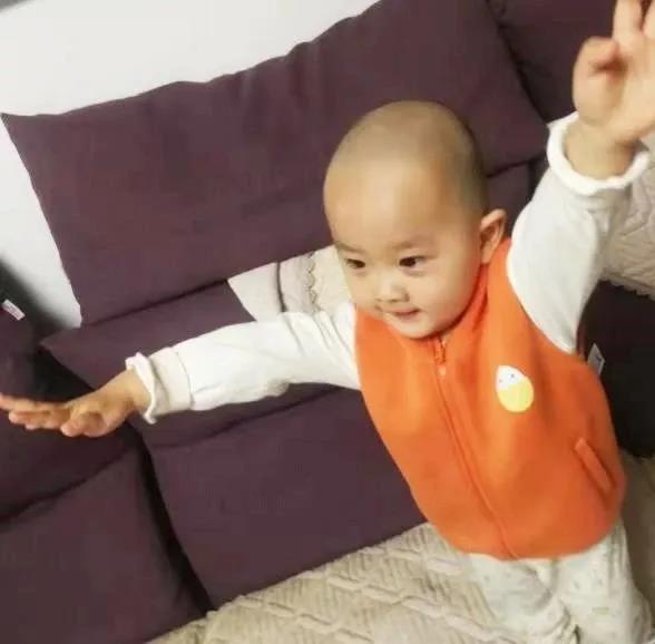 【戰(zhàn)“疫”日記】媽媽，請抱抱我！