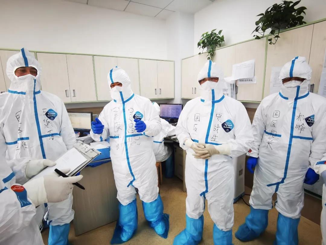 【戰(zhàn)“疫”人物】白衣當(dāng)鎧甲，抗“疫”是打仗——記西安國際醫(yī)學(xué)中心醫(yī)院赴湖北醫(yī)療隊(duì)專家王飆落