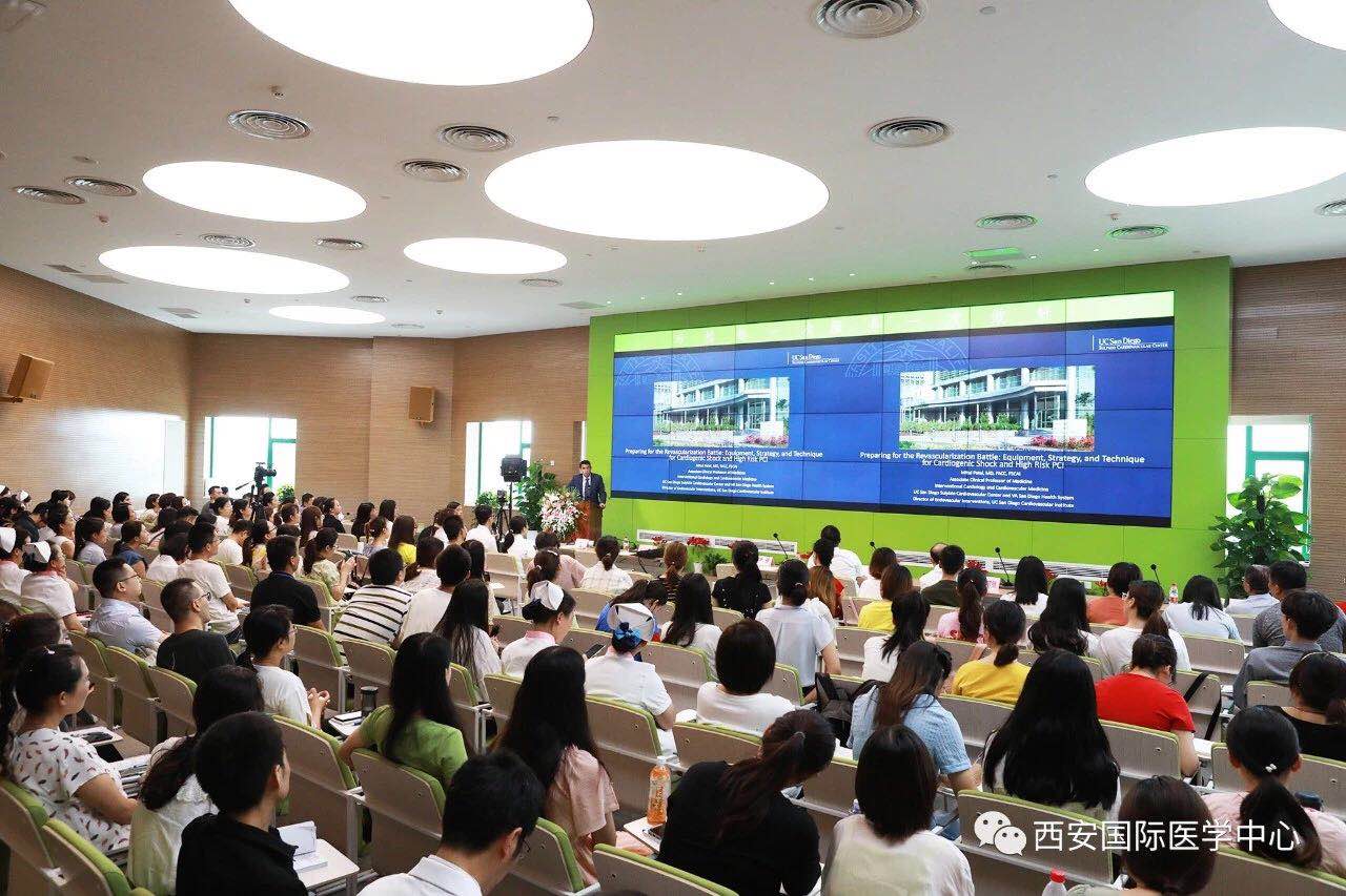 美國斯克里普斯醫(yī)院專家到西安國際醫(yī)學中心進行學術(shù)交流