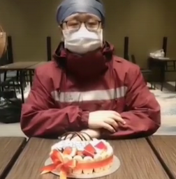祝在前線奮戰(zhàn)的白衣戰(zhàn)士生日快樂(lè)！