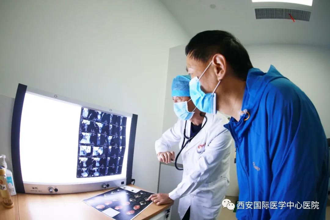 原點(diǎn)新聞—我不是醫(yī)神，我只是個(gè)有愛(ài)心的醫(yī)生！