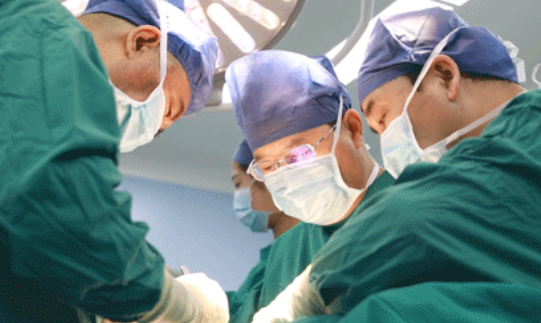 華商云健康—世界首例！我院骨科完成高難度、高科技3D打印可動(dòng)人工頸椎-椎間盤復(fù)合體植入術(shù)