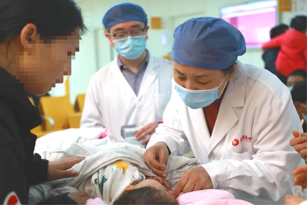 小兒高熱暈厥，這個穴位一針見效！