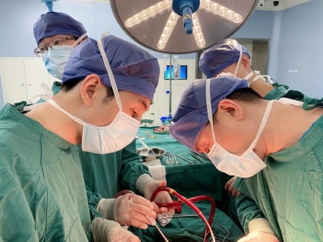 華商云健康—主動脈夾層患者增多，且多為年輕人！西安國際醫(yī)學(xué)中心醫(yī)院心臟外科春節(jié)假期變成了“勞動節(jié)”！