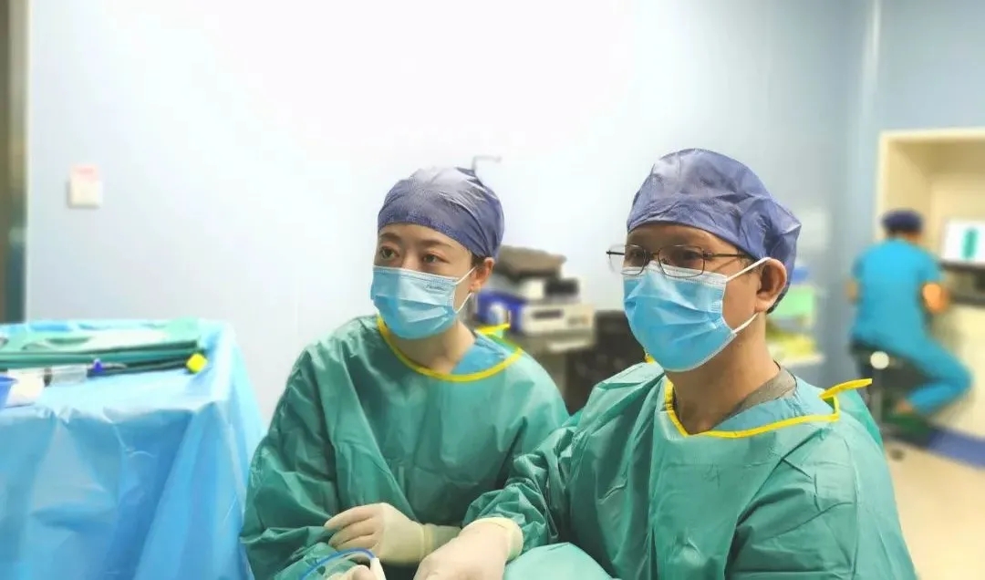 快準穩(wěn)！“針”微創(chuàng)祛除核桃大小甲狀腺結節(jié)