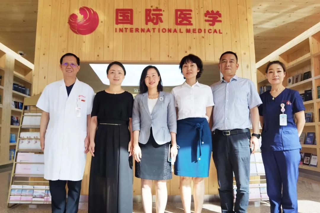 陜西省婦聯副主席林海君一行蒞臨我院參觀交流