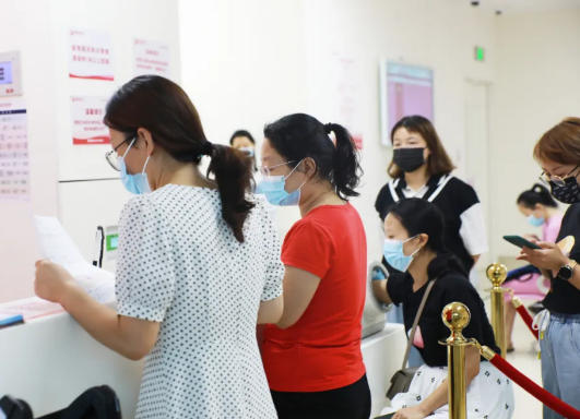 不掛號，解決多個問題，多學科MDT聯(lián)合門診讓更年期女性少跑腿，更安心！