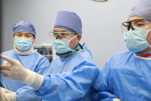 大醫(yī)之術(shù)⑨｜“心”路是怎樣被打通的？——心臟病醫(yī)院成功救治一例急性右冠心梗恰逢左主干真性分叉嚴重冠脈病變患者