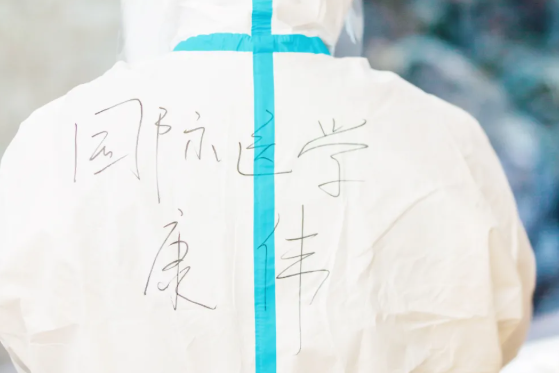 “大白”故事｜“連軸轉”醫生的48小時