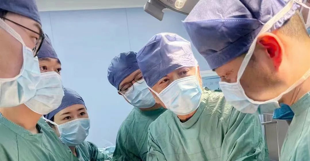 8個月滴水未進(jìn) 李小飛教授發(fā)明專用器械為患者“重建”食管