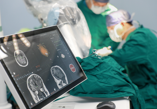 機器人促醒植物人