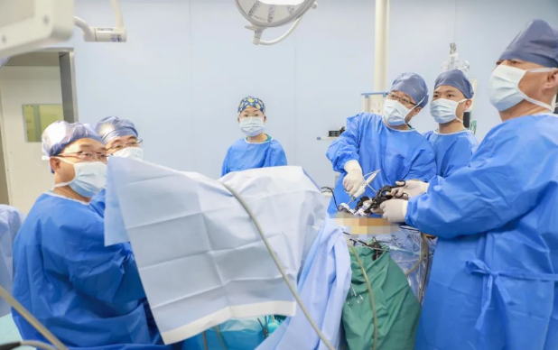 病變距肛門僅4厘米！滅瘤保肛！我院成功完成直腸癌“榻榻米”手術(shù)