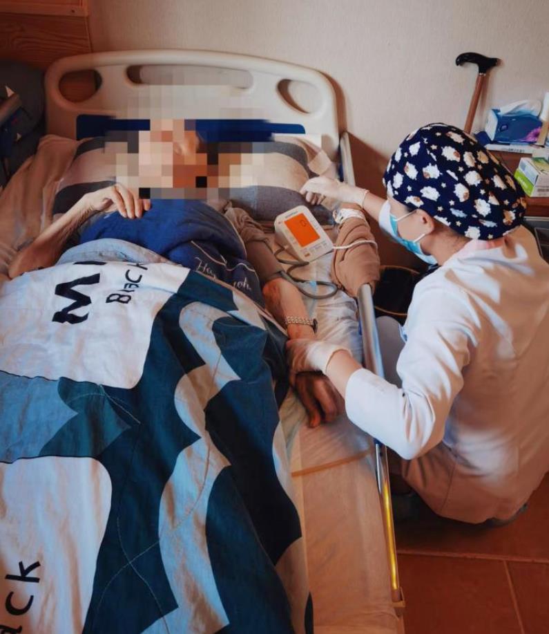 手機下單，護理到家！“西安國際醫(yī)學中心互聯(lián)網(wǎng)醫(yī)院上門護理服務”歡迎來約