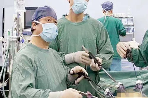 68cm橡膠水管吞入腹中！我院普外科腹腔鏡微創(chuàng)手術(shù)緊急施救！