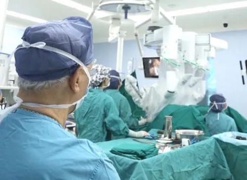 “Very good!”ISGE國際專家觀摩婦科醫院機器人手術，并給予高度評價