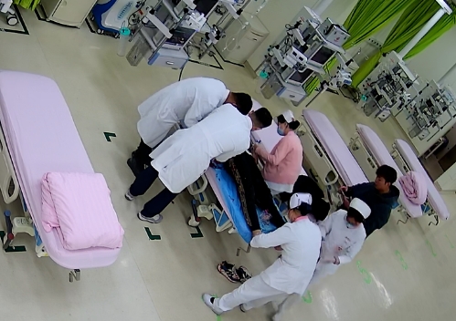 頭、胸、脾、骨……多處損傷 多學(xué)科聯(lián)合完成“生命接力”