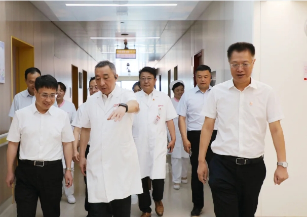 醫師節快樂！西北大學校長孫慶偉一行來院慰問