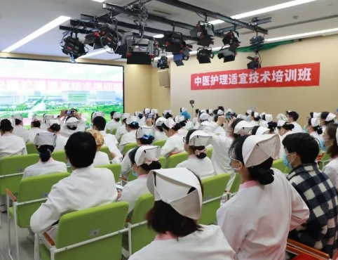 卷技能！護理骨干集體“充電” 解鎖四大中醫(yī)硬核技術(shù)