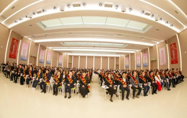 致敬每一位奮斗者！我院舉行2025年度總結(jié)表彰大會